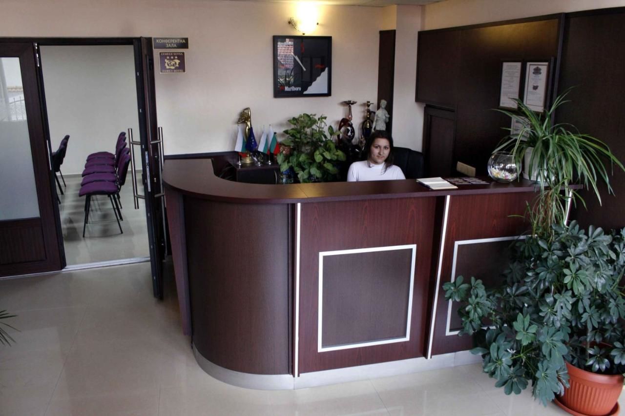 Отель Armira Family Hotel Ивайловград-15